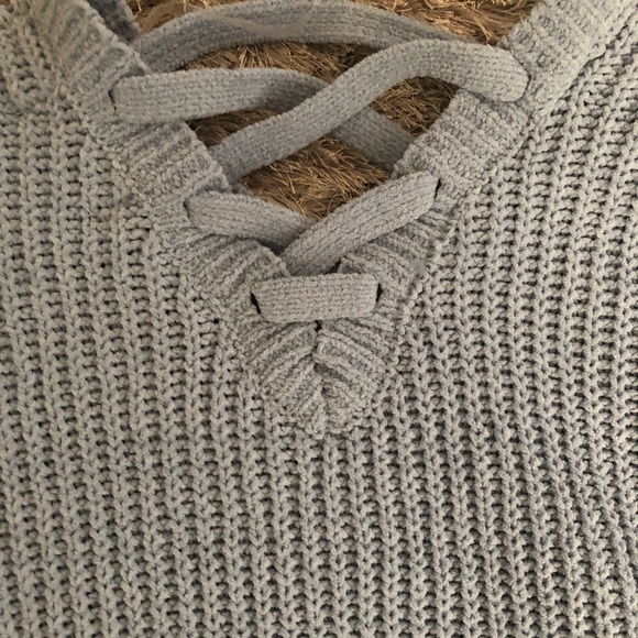 Blue Knitted Distressed sweater - Picture 2 of 5